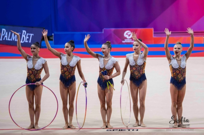 Ансамбълът на България спечели бронзов медал на финала с обръчи и бухалки