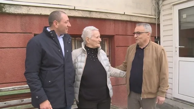 Радка Мурджова от Дупница стана жертва на измама: Подведена от двама мъже, които искали да ѝ „подарят“ тенджери