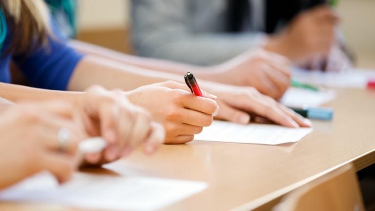 Заради липса на мотиви: ВАС отмени текстове за оценяване на матурите в 12. клас