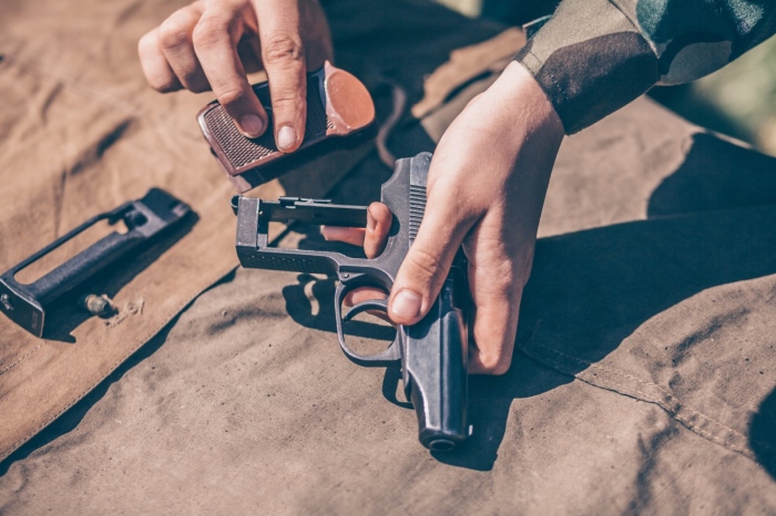 17-годишен българин се простреля смъртоносно в Италия при игра с пистолет