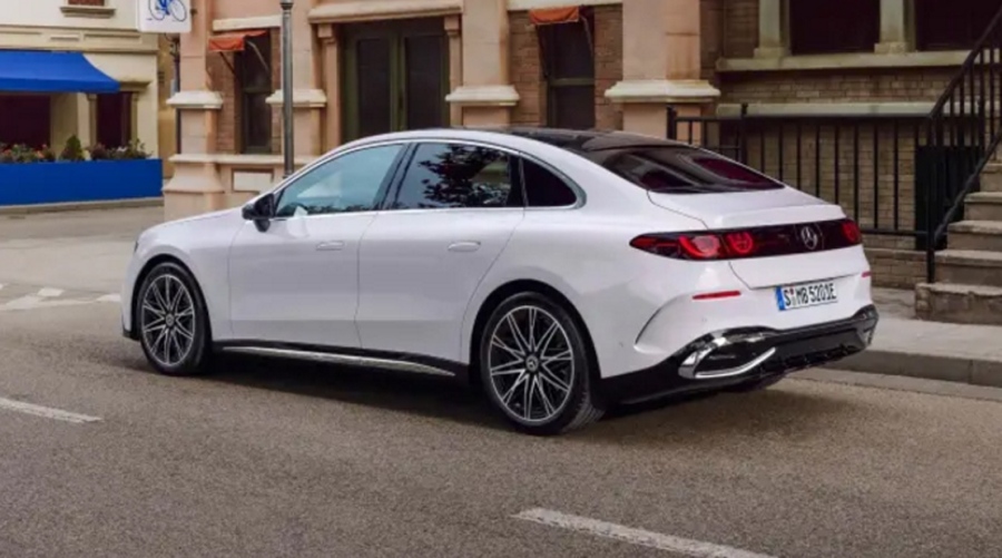 Запознайте се с първата електрическа C-Class