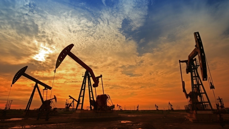 Петролът поскъпва на фона на блокирани преговори между САЩ и Иран