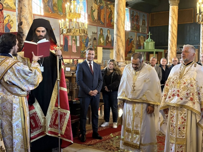 Епископ Йоан отбеляза рождения си ден с архиерейска литургия в Самоков