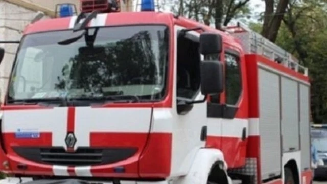 Пожар в съблекалните на стадиона в Рударци, предполага се детска игра с огън