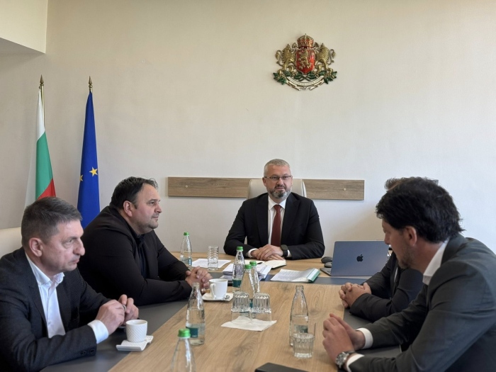 Областният управител и новоизбраните депутати от Кюстендилско  обсъдиха Коридор №8 и проблемите на региона