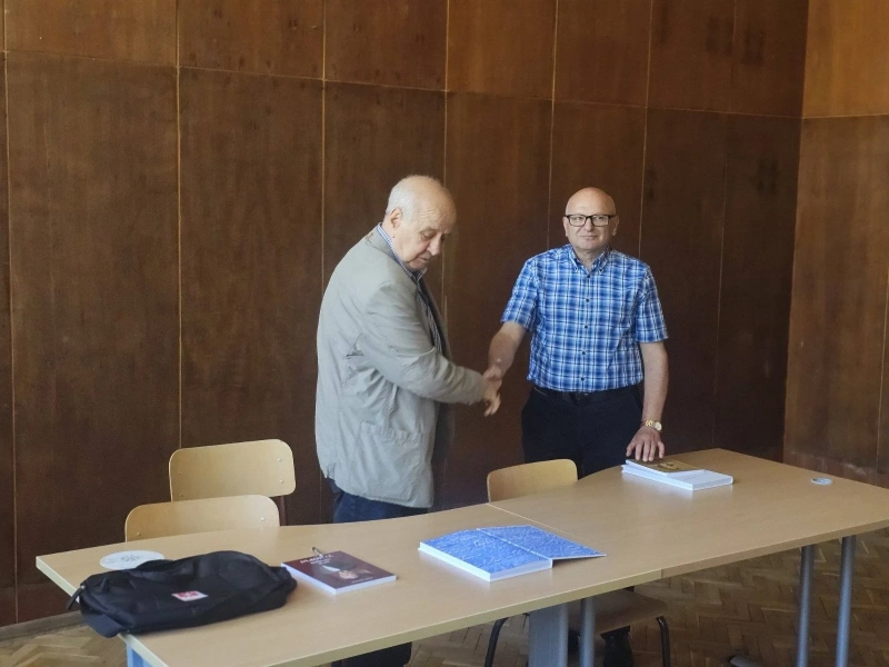 Среща в Промишленото в Дупница: Явор Тодоров разказа за приноса на евреите