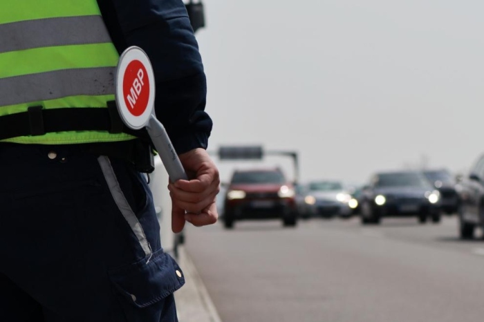 Празничен трафик: 1,7 млн. коли тръгват на път, ограничения  за тежкотоварни камиони в Югозапада