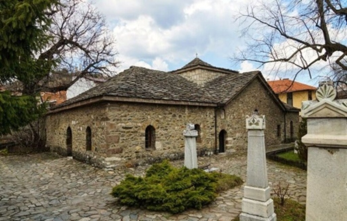 Батак е символ на история, написана с кръв и кости, която трябва да помним