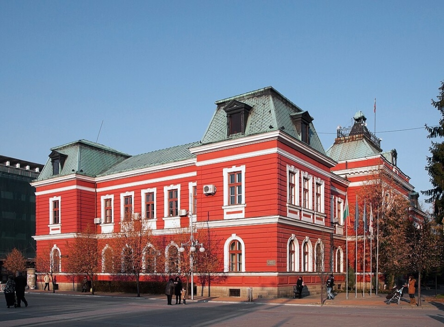 Общинският съвет в Кюстендил отхвърли проектите за фотоволтаици в Гюешево и Соволяно