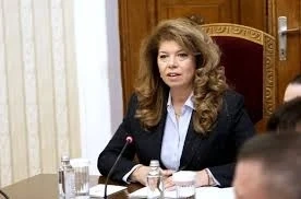 Президентът Йотова започва консултации за съставяне на ново правителство