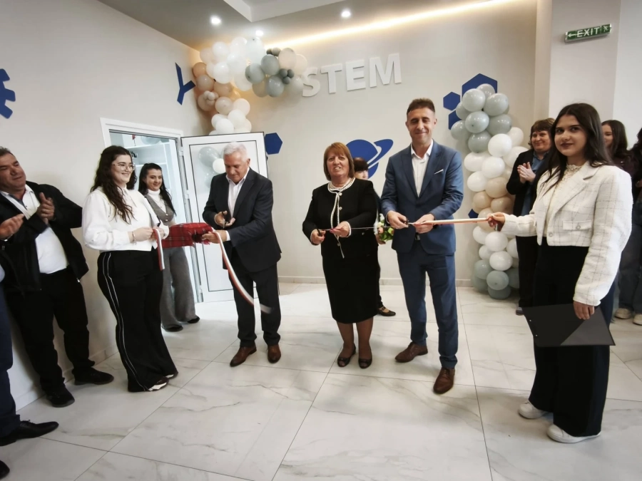 Нов STEM център отвори врати в СУ \