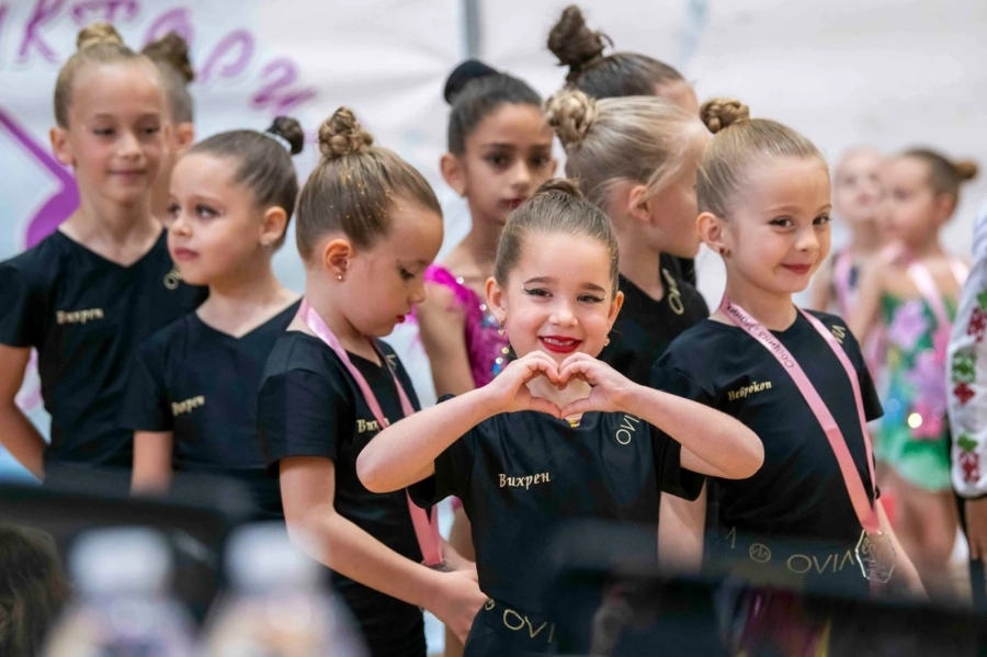 Над 1100 гимнастички превзеха Перник за турнира „Кракра къп“