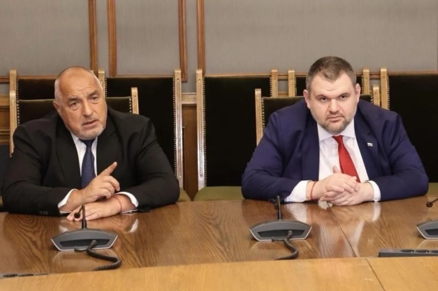 Свалиха охраната от НСО на Бойко Борисов и Делян Пеевски (ОБНОВЕНО)