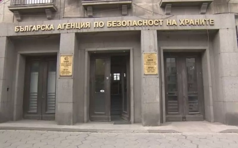 Близо 7 тона негодно месо откриха в месокомбината на Костинброд