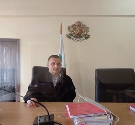 Само условна присъда за 86-годишен от Бобошево, застрелял куче и скрил марихуана за 20 000 лв.