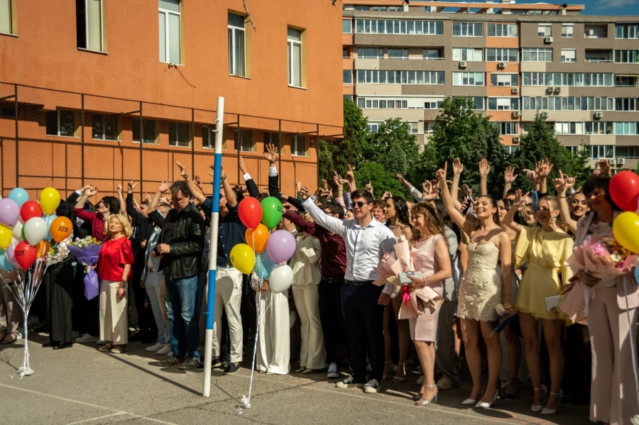 В навечерието на 24 май! Випуск 2026 затвори златна страница в благоевградската ПМГ