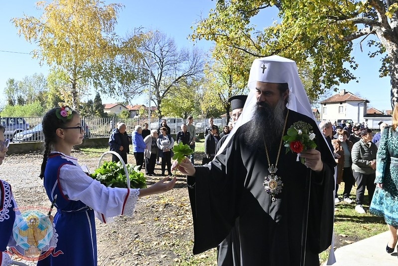 Патриарх Даниил отслужи литургия в Крайници: Мястото на човека е при Бога