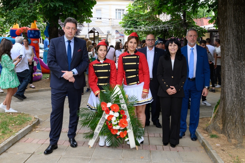 \