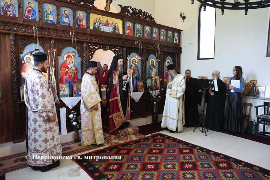 Духовен празник в Железница! Неврокопският митрополит Серафим освети новия храм „Св. Троица“