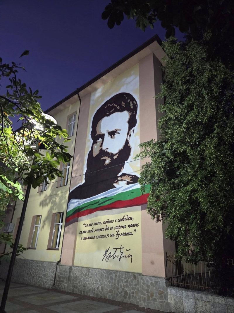  Графити майстор от Дупница: Чрез изкуството младите хора откриват историята и модерната култура