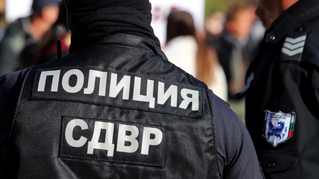 Мащабна акция в София: СДВР блокира квартал \