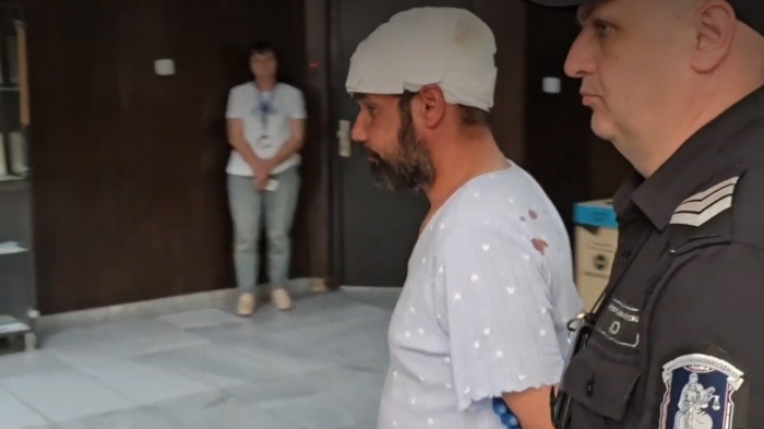 Оставиха в ареста баща, обвинен в блудство и побой над 8-годишната си дъщеря в Благоевград
