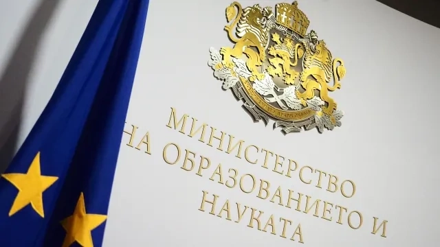 Вече са ясни резултатите от матурите,  100 от тях - с идентично съдържание