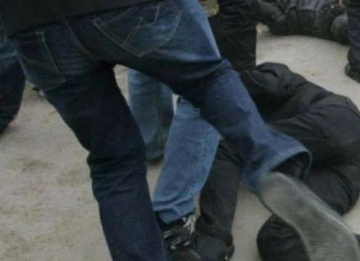 Меле в Радомир: нож, бой и четирима задържани