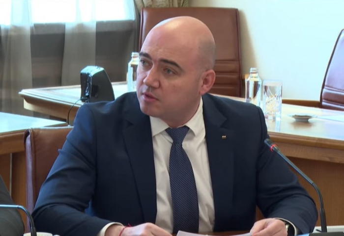 Министър  Димитров: Курортите са готови, но туристите липсват