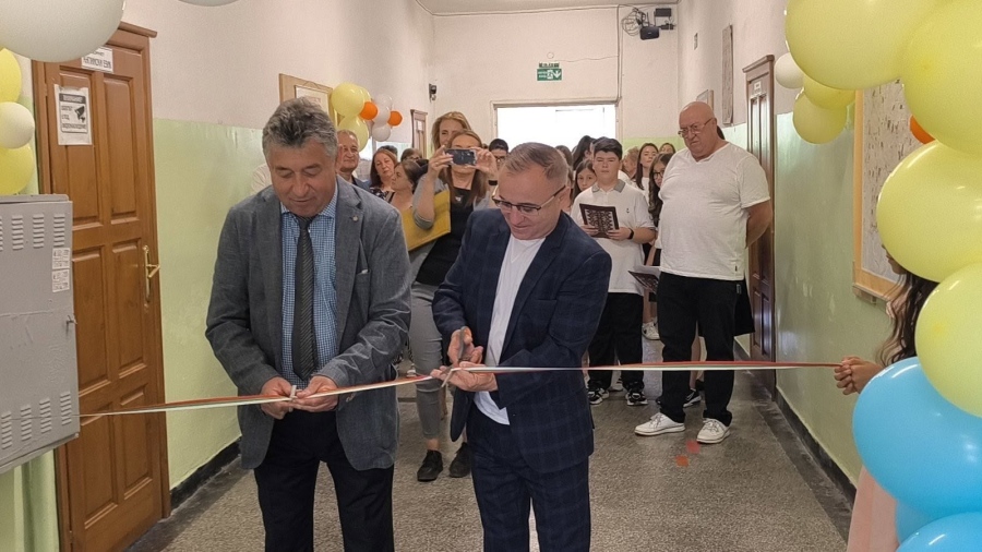 Училище в санданското село Дамяница отвори врата към бъдещето с нов STEM кабинет