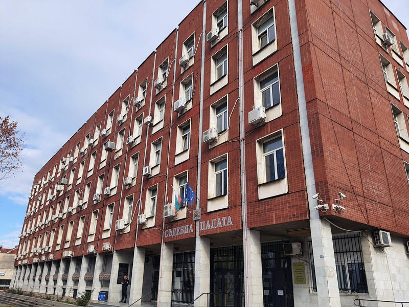 Плевенският окръжен съд остави в ареста обвиняемите за смъртта на мъж от град Искър
