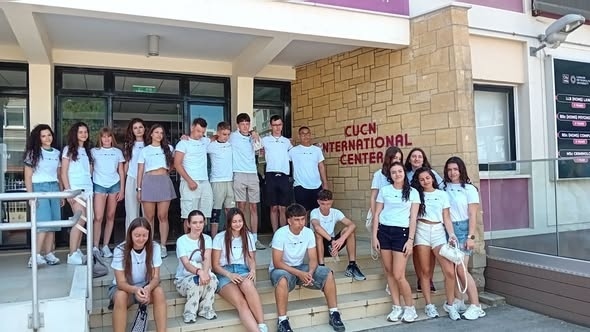 От Дупница до Кипър: Ученици от СЕУ „Св. Паисий Хилендарски“ се завърнаха от Еразъм+ приключение с нови знания и приятелства