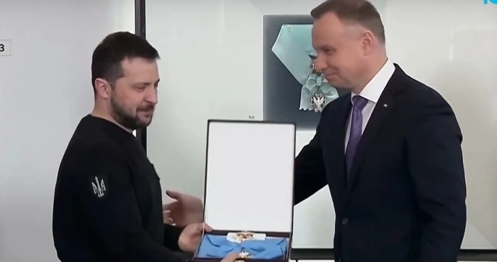 Скандалът с „Ордена на Белия орел“: Трима бивши президенти на Украйна връщат полските си отличия