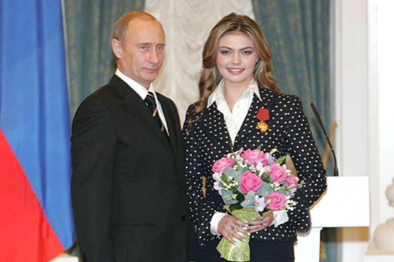 Мистериозна смърт в Рига: Почина журналистът, разкрил връзката на Путин с Алина Кабаева