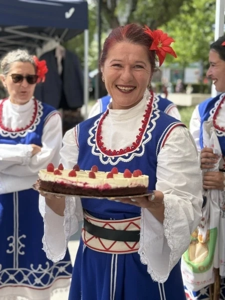 Самоков отново става столица на малината: три дни фестивал, кулинарни звезди и концерти очакват хиляди гости