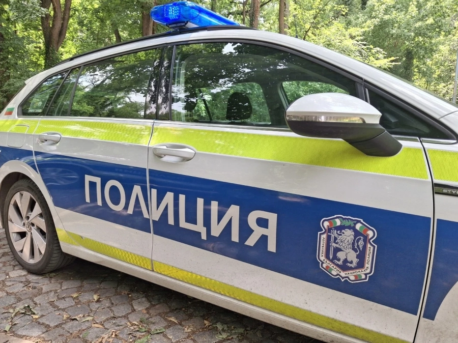 Пернишки полицаи спипаха 54-годишен от Ботевград с фалшива книжка от Хърватия