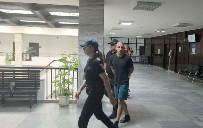 Окръжният съд в Благоевград остави в ареста 19-годишен младеж, обвинен в разпространение на наркотици