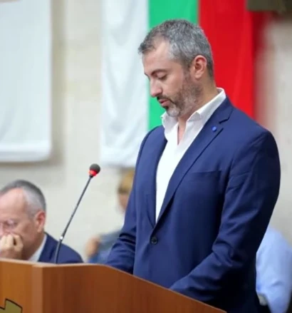 ОбС Благевград реши: Александра Иванова поема временно „Арт Стейдж енд Фест“ след оставката на Климентов