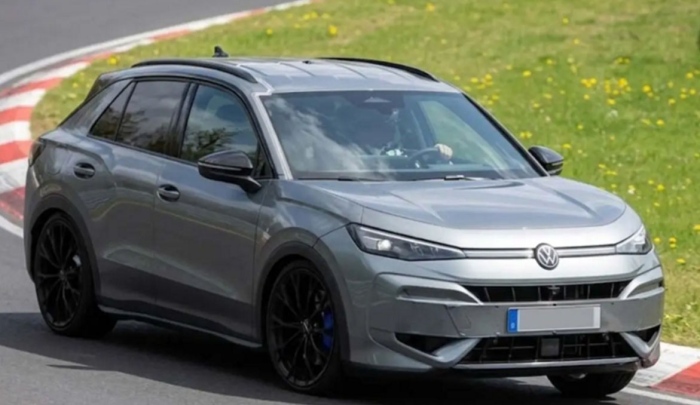 Ето го новия Volkswagen T-Roc R