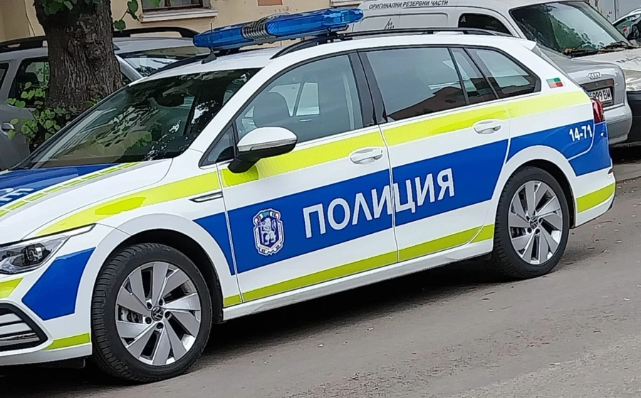 Две бързи производства в Дупница: Шофьор с 1.54 промила алкохол и млада жена с нерегистриран мотор