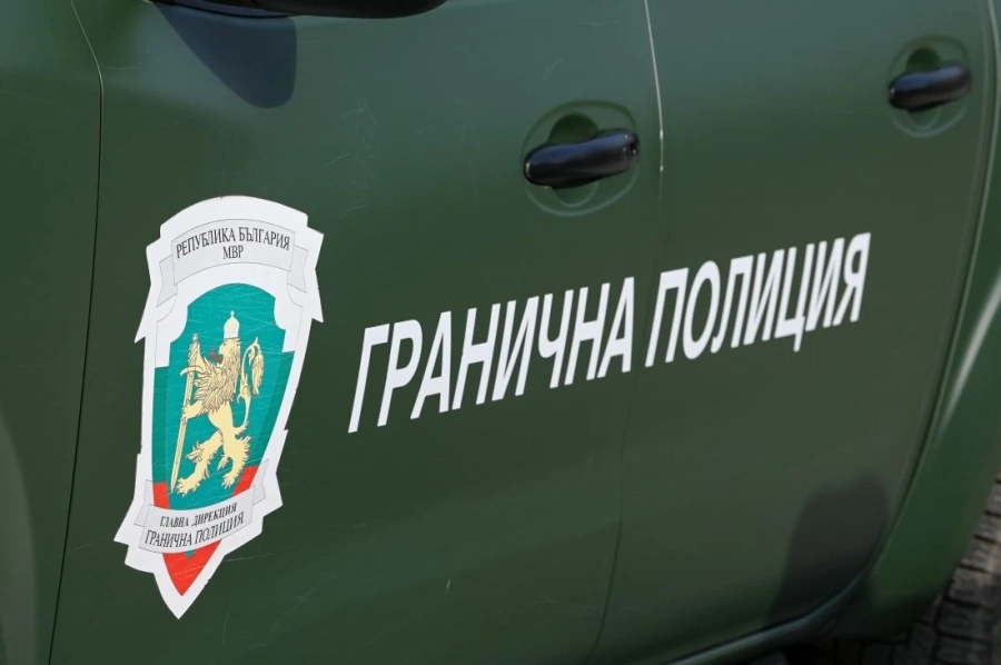 Гранични полицаи катастрофираха на магистрала \