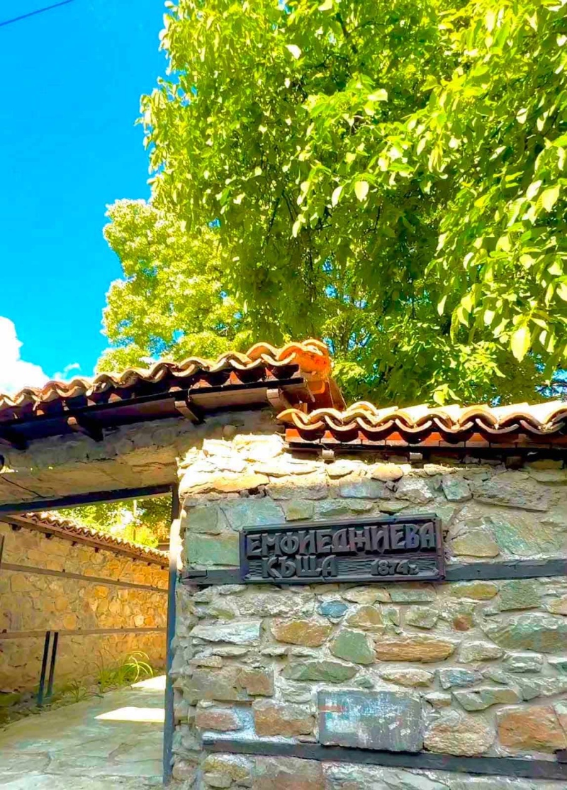 Старите градски къщи се срещат на изложба в Кюстендил