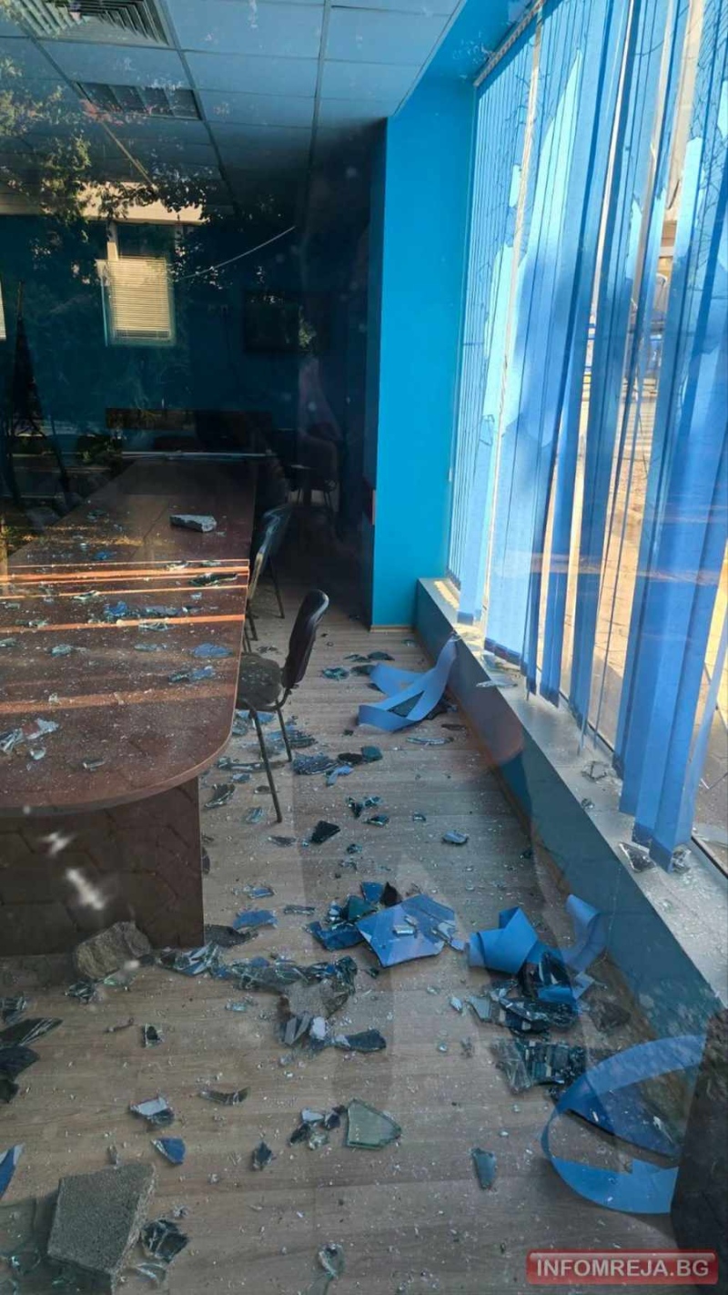 Пиян мъж потроши офиса на ДПС в Благоевград, сам подаде сигнал на 112