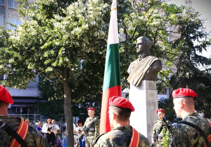 Благоевград почете 189 г. от рождението на Апостола