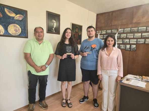 Изявени млади дупничани получиха почетни плакети за успехите си