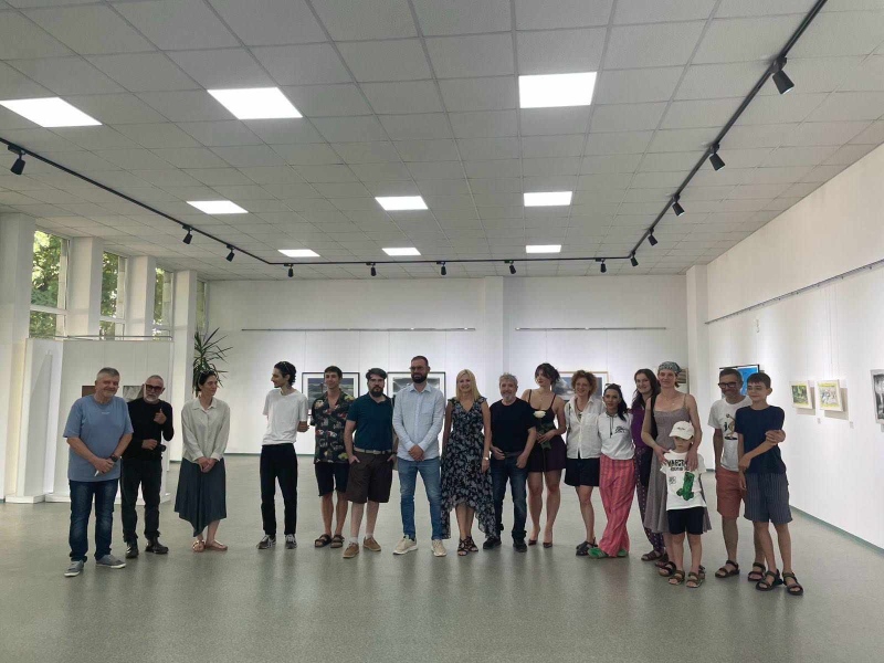 Съвременни художници наредиха изложба след пленер по живописна технология в Благоевград