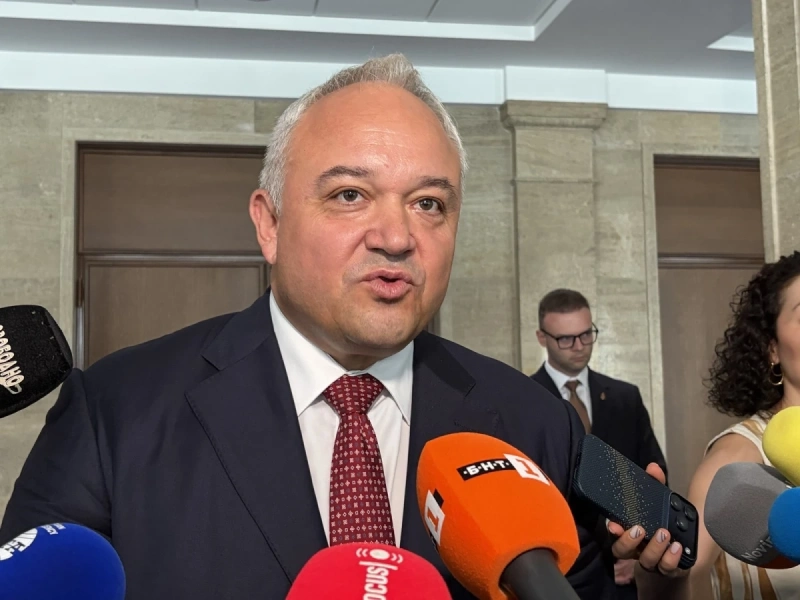 Данъчната ревизия на Демерджиев без нарушения: От НАП обаче  не могат да качат за 411-те  имота, тъй като не разполагали с ревизионния доклад