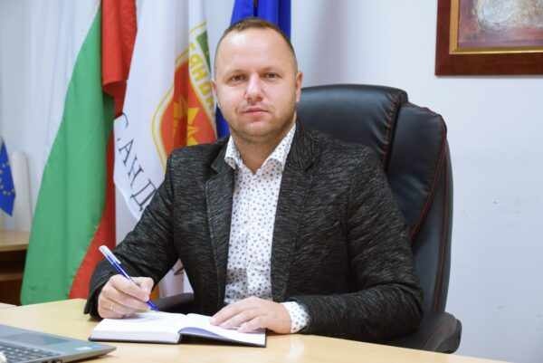 Напрежение в ОбС Сандански: Председателят Георги Батев хвърли оставка