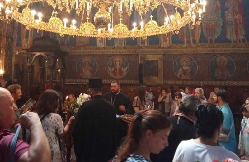 Напрежение в храм „Св. Неделя“ заради присъствието на руския посланик Елеонора Митрофанова