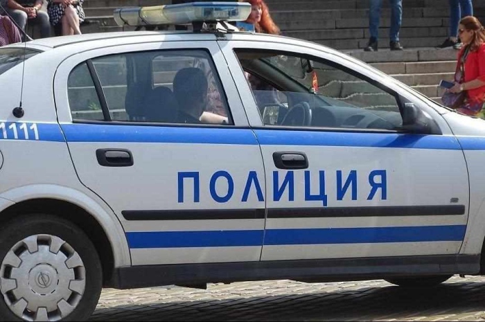 Пътна агресия край София: Шофьор засече автомобил с майка и бебе, после нападна съпруга ѝ